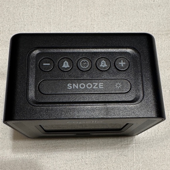 ⏰ Capello Black Digital Alarm Clock with USB Port - Picture 3 of 9